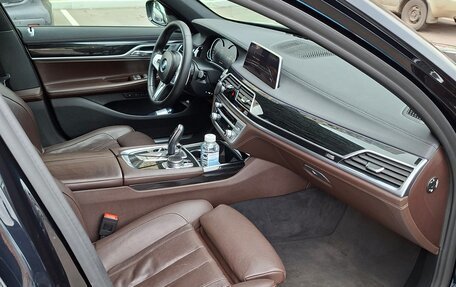BMW 7 серия, 2018 год, 3 749 000 рублей, 6 фотография