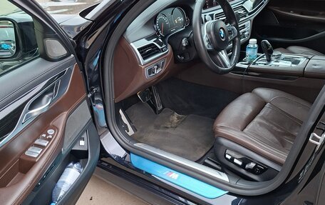 BMW 7 серия, 2018 год, 3 749 000 рублей, 10 фотография