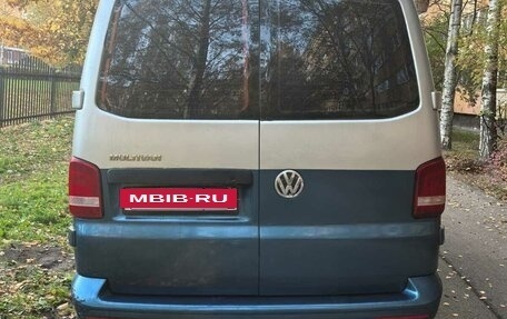 Volkswagen Transporter T5 рестайлинг, 2010 год, 1 550 000 рублей, 2 фотография