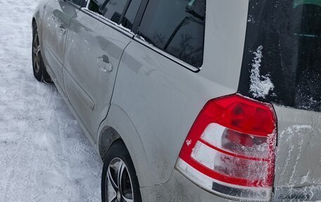 Opel Zafira B, 2011 год, 1 100 000 рублей, 1 фотография