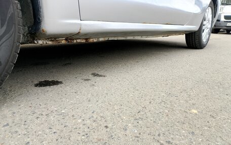 Mitsubishi Mirage VI рестайлинг, 2001 год, 150 000 рублей, 12 фотография