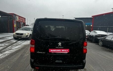 Peugeot Traveller I, 2018 год, 1 650 000 рублей, 6 фотография