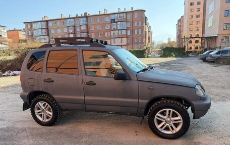 Chevrolet Niva I рестайлинг, 2004 год, 330 000 рублей, 2 фотография