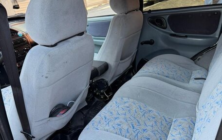 Chevrolet Niva I рестайлинг, 2004 год, 330 000 рублей, 5 фотография