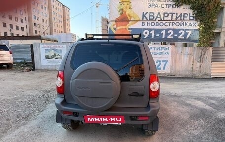 Chevrolet Niva I рестайлинг, 2004 год, 330 000 рублей, 3 фотография