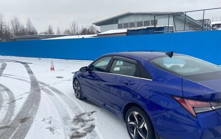 Hyundai Elantra, 2020 год, 2 350 000 рублей, 3 фотография