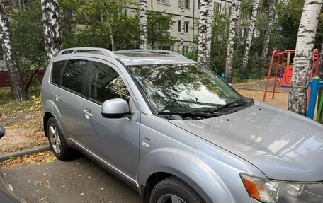 Mitsubishi Outlander III рестайлинг 3, 2007 год, 1 090 000 рублей, 2 фотография