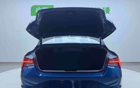 Hyundai Elantra, 2022 год, 1 690 000 рублей, 8 фотография