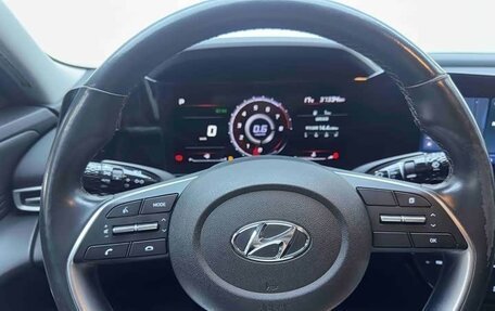 Hyundai Elantra, 2022 год, 1 690 000 рублей, 14 фотография