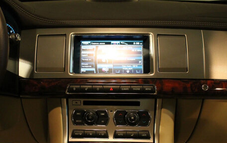 Jaguar XF I рестайлинг, 2013 год, 1 900 000 рублей, 17 фотография