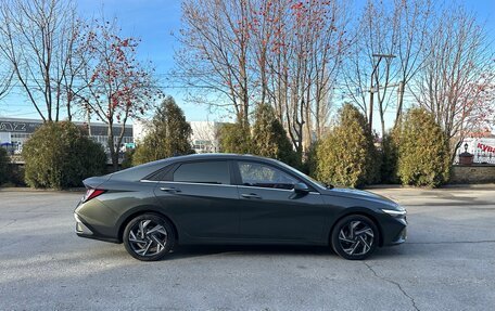 Hyundai Elantra, 2024 год, 2 395 000 рублей, 6 фотография