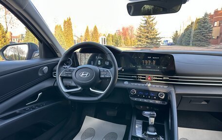 Hyundai Elantra, 2024 год, 2 395 000 рублей, 9 фотография