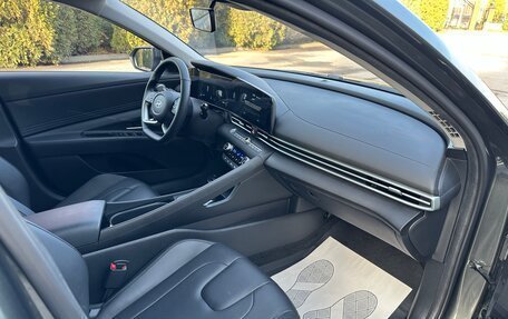 Hyundai Elantra, 2024 год, 2 395 000 рублей, 11 фотография