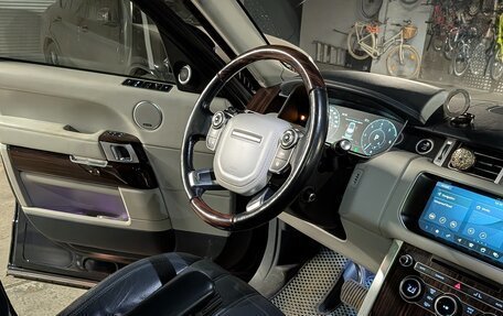 Land Rover Range Rover IV рестайлинг, 2017 год, 4 500 000 рублей, 11 фотография