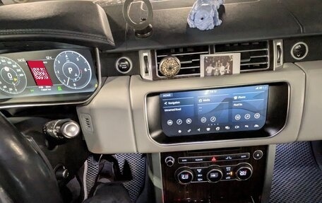 Land Rover Range Rover IV рестайлинг, 2017 год, 4 500 000 рублей, 10 фотография