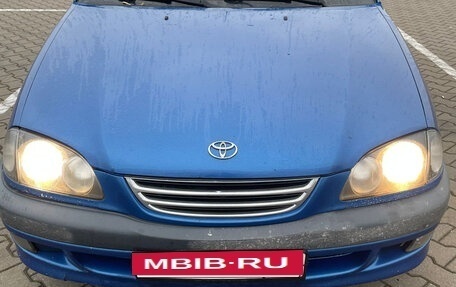 Toyota Avensis III рестайлинг, 1998 год, 450 000 рублей, 3 фотография