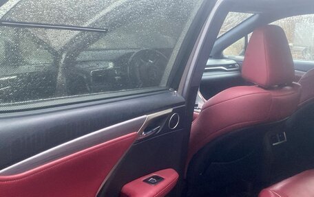 Lexus RX IV рестайлинг, 2017 год, 4 490 000 рублей, 5 фотография