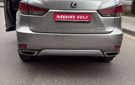 Lexus RX IV рестайлинг, 2020 год, 5 200 000 рублей, 3 фотография