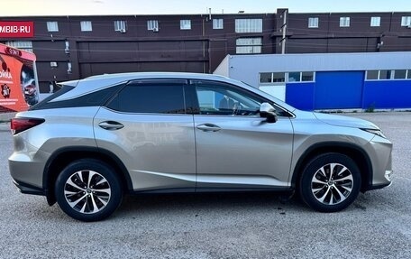 Lexus RX IV рестайлинг, 2020 год, 5 200 000 рублей, 4 фотография