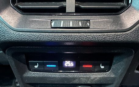 Volkswagen Tiguan II, 2018 год, 2 699 000 рублей, 18 фотография