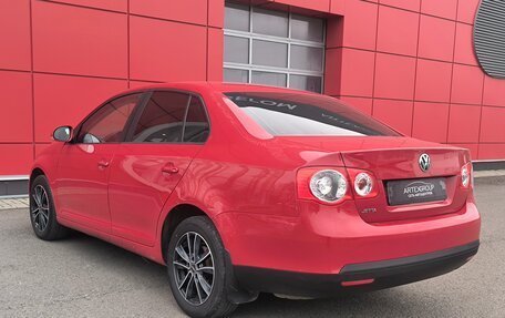 Volkswagen Jetta VI, 2007 год, 620 000 рублей, 6 фотография