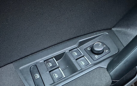 Volkswagen Tiguan II, 2018 год, 2 699 000 рублей, 10 фотография