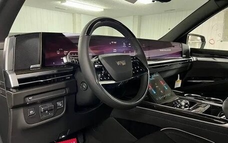 Cadillac Escalade V, 2025 год, 20 700 000 рублей, 14 фотография