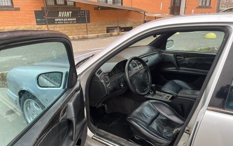 Mercedes-Benz E-Класс, 1998 год, 335 000 рублей, 8 фотография