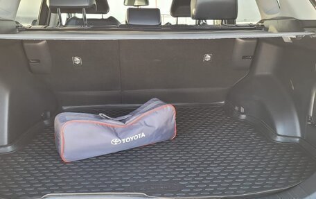 Toyota RAV4, 2021 год, 3 400 000 рублей, 16 фотография