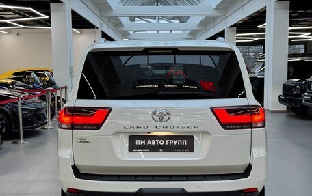 Toyota Land Cruiser, 2022 год, 10 890 000 рублей, 5 фотография