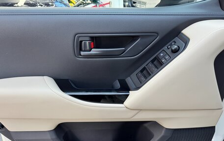 Toyota Land Cruiser, 2022 год, 10 890 000 рублей, 21 фотография