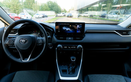 Toyota RAV4, 2025 год, 4 690 000 рублей, 21 фотография