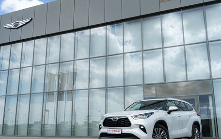 Toyota Highlander, 2025 год, 6 190 000 рублей, 10 фотография