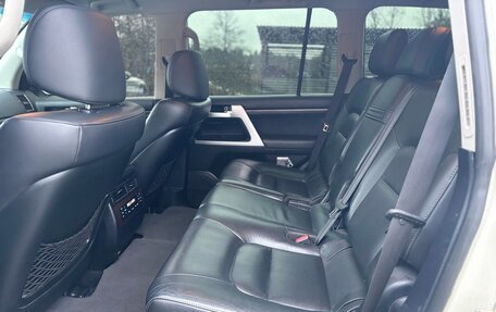 Toyota Land Cruiser 200, 2015 год, 4 260 000 рублей, 8 фотография