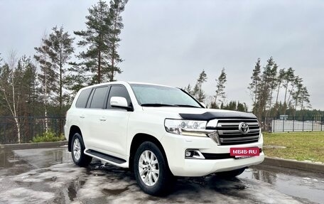 Toyota Land Cruiser 200, 2015 год, 4 260 000 рублей, 4 фотография