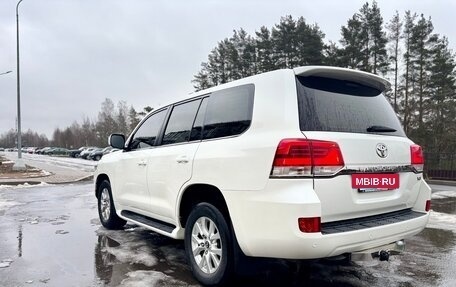 Toyota Land Cruiser 200, 2015 год, 4 260 000 рублей, 7 фотография