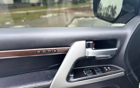 Toyota Land Cruiser 200, 2015 год, 4 260 000 рублей, 13 фотография