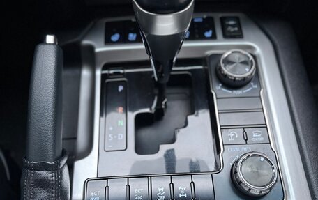 Toyota Land Cruiser 200, 2015 год, 4 260 000 рублей, 15 фотография