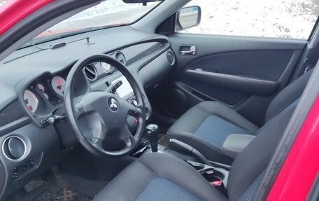 Mitsubishi Outlander III рестайлинг 3, 2007 год, 515 000 рублей, 4 фотография