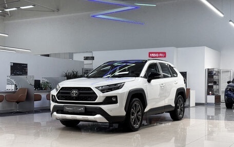 Toyota RAV4, 2025 год, 4 150 000 рублей, 2 фотография