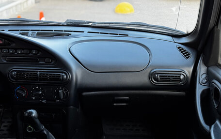 Chevrolet Niva I рестайлинг, 2013 год, 559 000 рублей, 16 фотография