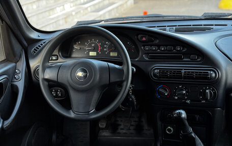 Chevrolet Niva I рестайлинг, 2013 год, 559 000 рублей, 15 фотография