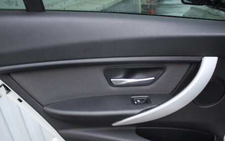 BMW 3 серия, 2016 год, 1 700 000 рублей, 16 фотография