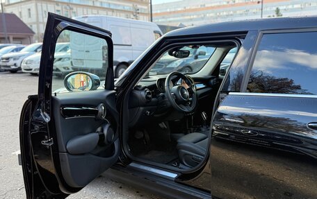 MINI Hatch, 2022 год, 2 390 000 рублей, 4 фотография