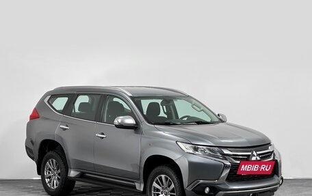 Mitsubishi Pajero Sport III рестайлинг, 2018 год, 2 803 000 рублей, 3 фотография