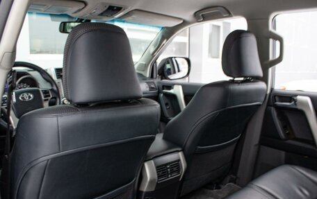 Toyota Land Cruiser Prado 150 рестайлинг 2, 2010 год, 2 999 000 рублей, 11 фотография