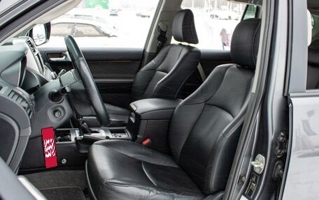 Toyota Land Cruiser Prado 150 рестайлинг 2, 2010 год, 2 999 000 рублей, 10 фотография