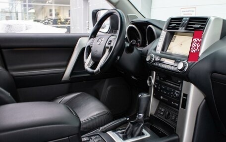 Toyota Land Cruiser Prado 150 рестайлинг 2, 2010 год, 2 999 000 рублей, 14 фотография