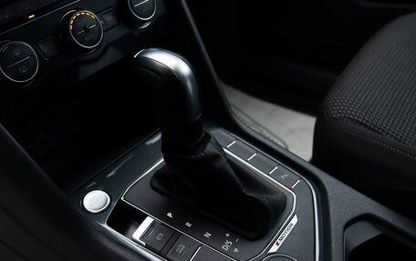 Volkswagen Tiguan II, 2020 год, 2 950 000 рублей, 15 фотография