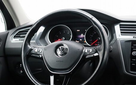 Volkswagen Tiguan II, 2020 год, 2 950 000 рублей, 12 фотография